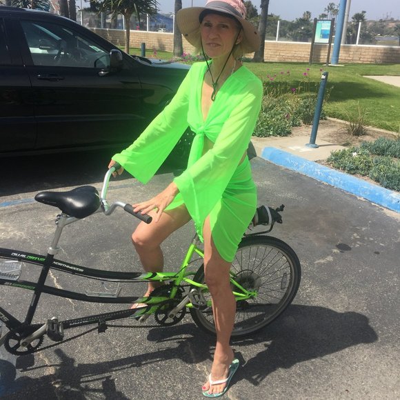 Ellejay tie top and matching wrap skirt - Picture 2 of 7